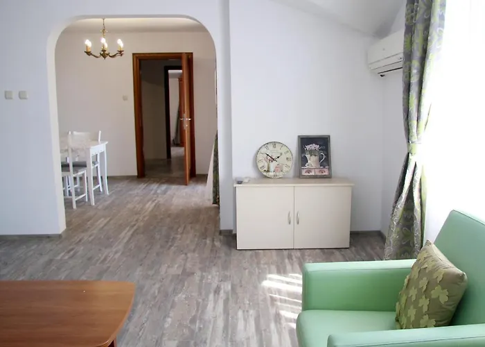 Nasini By Flat Mаnager Aparthotel