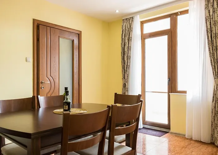 Nasini By Flat Mаnager Aparthotel 4*